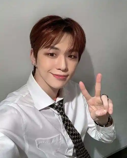 外网票选全球最帅男星top10车银优第9金泰亨第2冠军真是顶级神颜帅哥