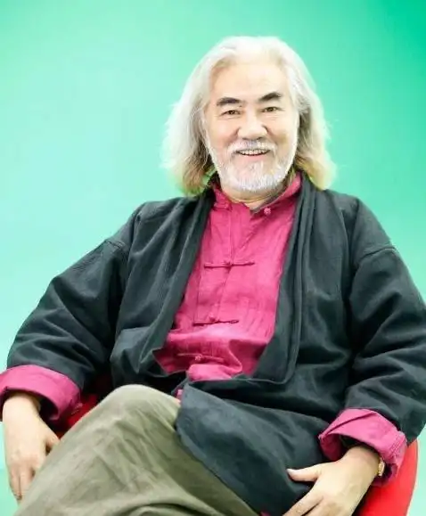 近日,71岁的张纪中和年轻的老婆杜星霖登上了热搜,每次他俩上热搜基本