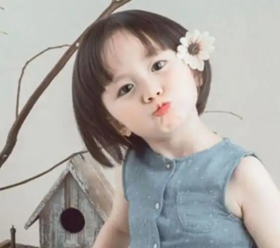 幼儿发型小女孩发型13岁女宝宝这样梳非常可爱,俏皮可爱女童短发发型