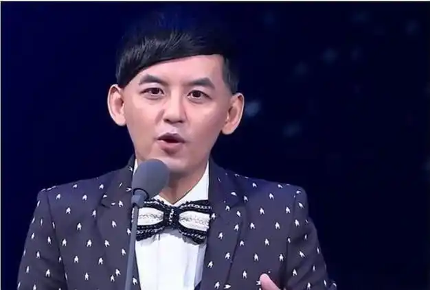 黄子佼年收入曝光竟高达8000万网友惊呼难怪急着复出