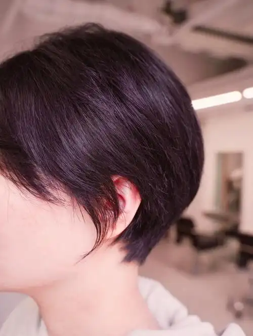 短发分享困扰多年的沙发找到最好的短发