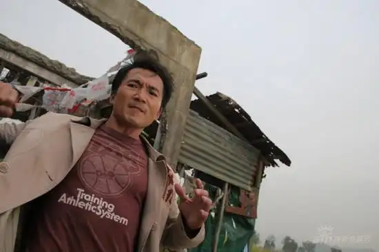 p data-id="gnt981ospp">邹兆龙,又名倪星,1967年8月11日出生于中国