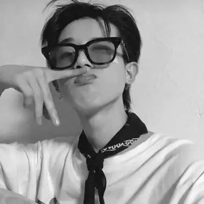 黑白头像深情男生霸气冷酷图片