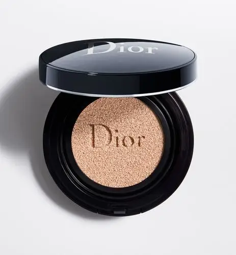 dior迪奥凝脂恒久气垫粉底