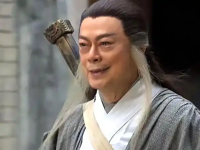 杨过活了多少岁?《倚天屠龙记》里有真相,读书千万别看走眼