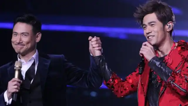 张学友周杰伦同台演唱!《你最珍贵》和《等你下课》你pick谁?