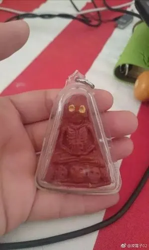 养小鬼 古曼童供奉佛牌的危害