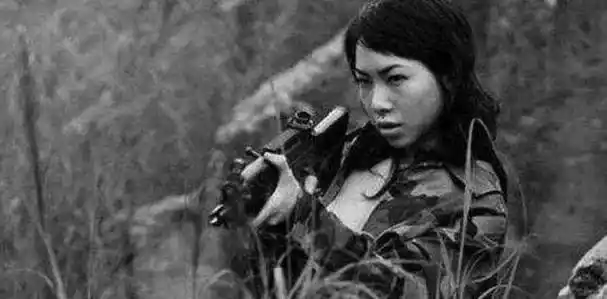 这才知道我军当时击毙的就是鼎鼎大名的越南第一女特工——"黑玫瑰"