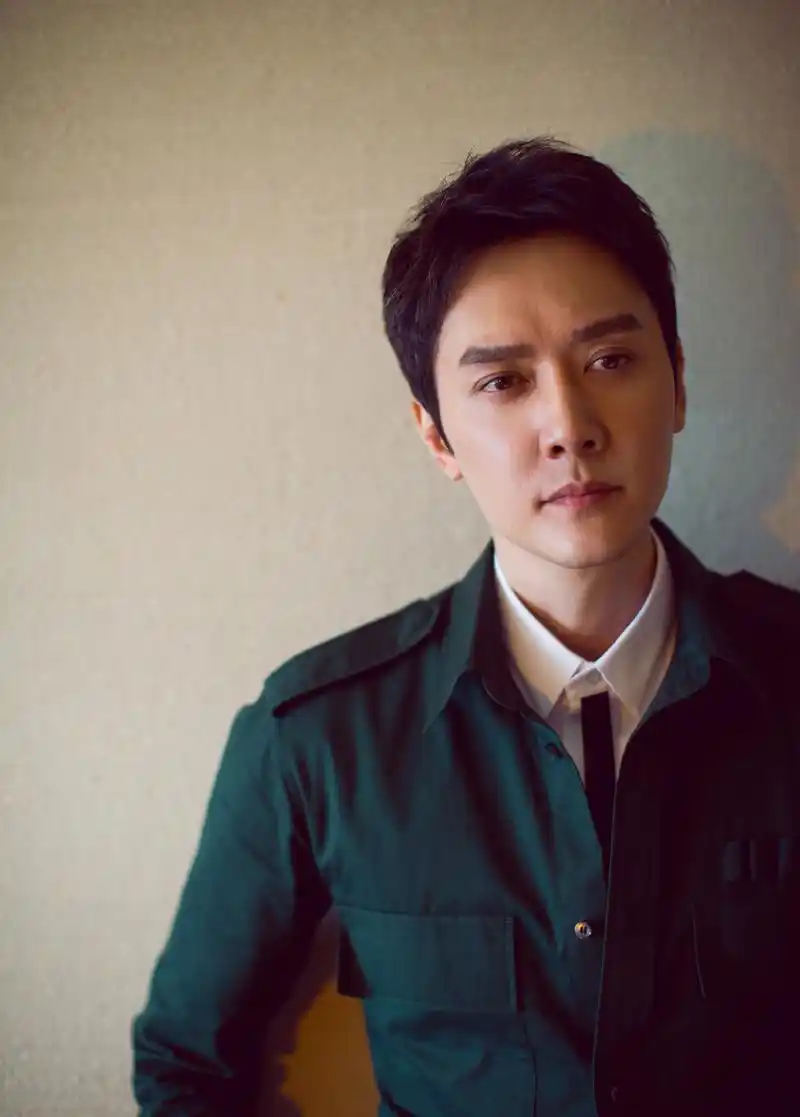 冯绍峰感谢岁月给予我养分