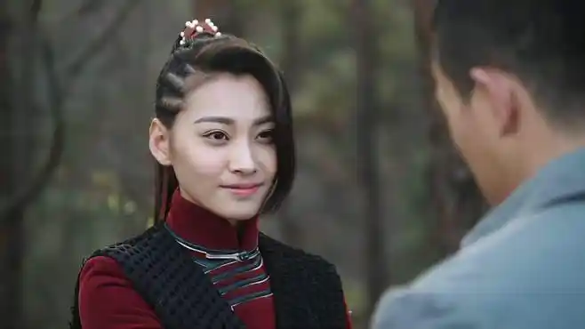 战天狼:女土匪看上八路团长,不料团长要离开,跟她辞别!