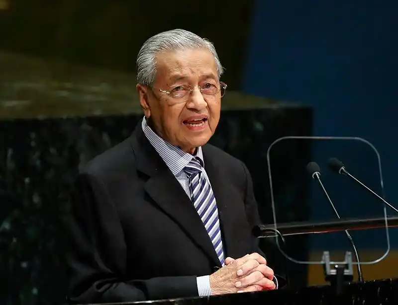 马来西亚总理马哈蒂尔:2020年将交权给安瓦尔_亚太经合组织