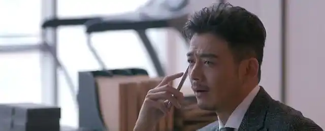 《欢乐颂》中的包奕凡,扮演者真名叫什么?