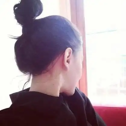 丸子头女生头像