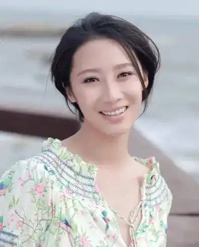 你喜欢这位青年演员赵子惠吗?#一发入魂的罪案剧#返回搜狐,查看更多