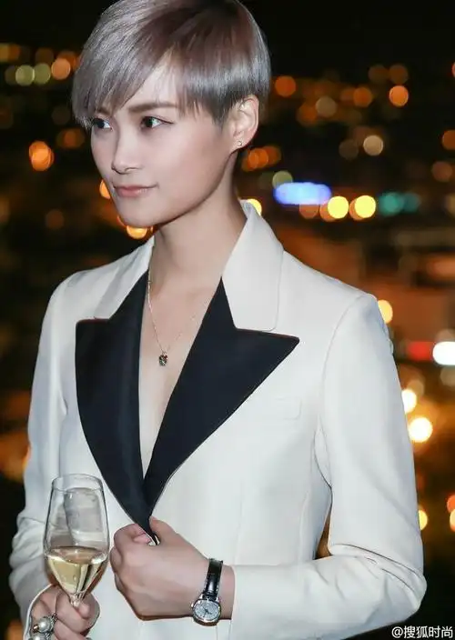 全戛纳最帅李宇春揭秘穿衣搭配怎样变时髦!