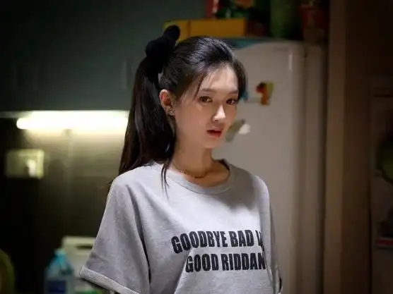 很耐看的《一仆二主》,三流的剧情,二流的台词,一流的演员