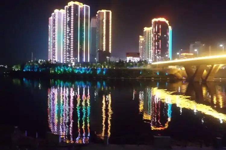 怀化舞水河夜景一览