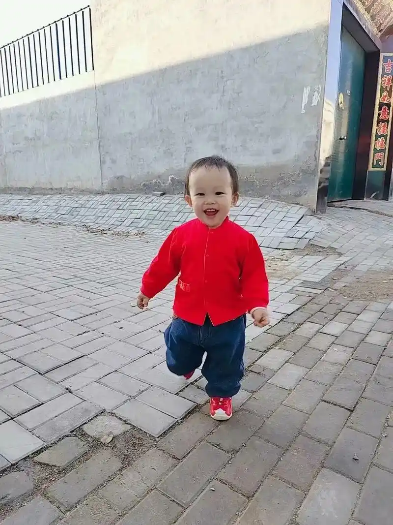 是1992年 是2021年 是相差29岁的母子是世界上唯一 - 抖音