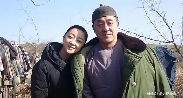 何冰:曾娶同桌为妻,钱也归她管,一心一意爱了25年|演员|话剧|张国立