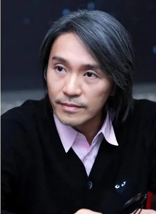 周星驰,浪漫的笑剧大家,一生爱而不得空留遗憾,现在60岁仍只身