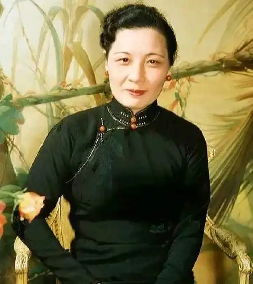 老照片:宋美龄年轻时的超清彩色影像