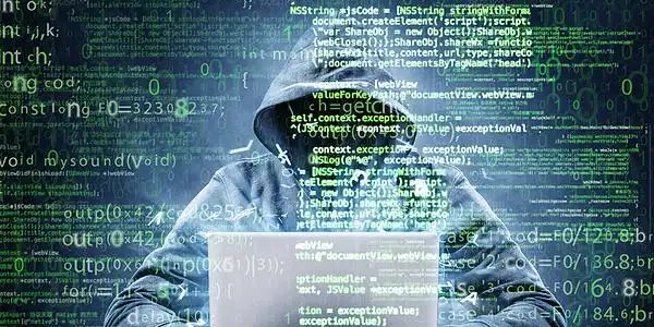 黑客正在编写代码入侵网络图片素材