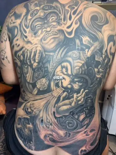 满背哼哈二将完工