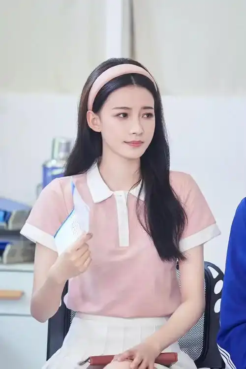 孙怡离婚后气质大变婚前像是乖乖女离婚后却变成了辣妹