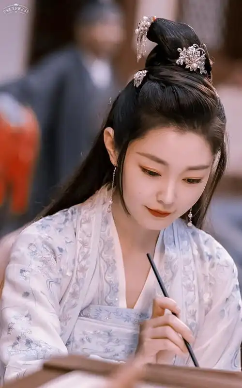 7415 宋轶×苏檀儿 cr@雾山几度 |截修壁纸|图源电视剧赘婿|毁图