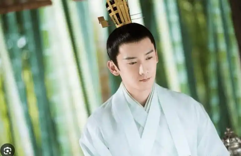 杨幂离开嘉行,被奶大的"五子"挺得住吗?_赖艺_高伟光_张彬彬