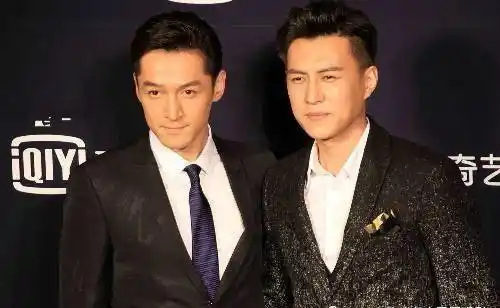 靳东在胡歌饭店吃饭只记账,事后他还称:结婚份子钱和饭钱一起给_情况