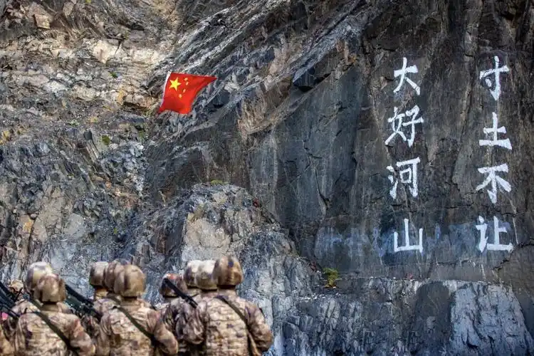 致敬长津湖印度抢拍抗中神剧中国为何不拍中印战争大片