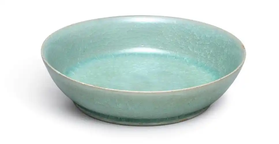 清雍正仿宋汝窑天青折边玉兰形水洗