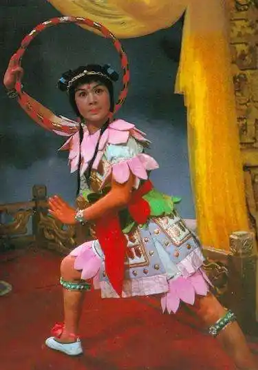 86版《西游记》中的哪吒是由演员杨斌所饰演,这个造型只能说