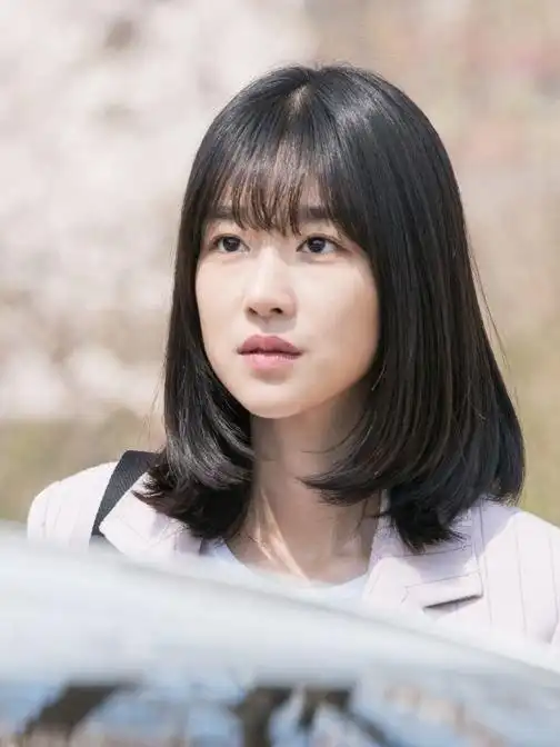 徐睿知短发超惊艳!新剧长发又黑又顺,短发成清爽夏日女神