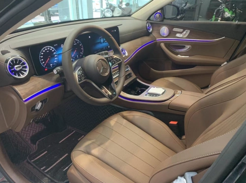 内饰真的很奢侈!体验奔驰e300l,外观酷似s级,但优惠你满意吗?