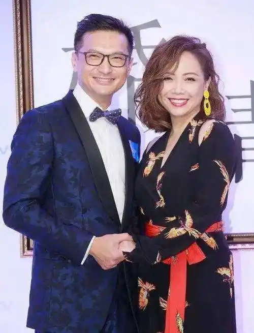 原创tvb两届视后邓萃雯曾萌生不做主角退圈想法全因廖启智将其改变