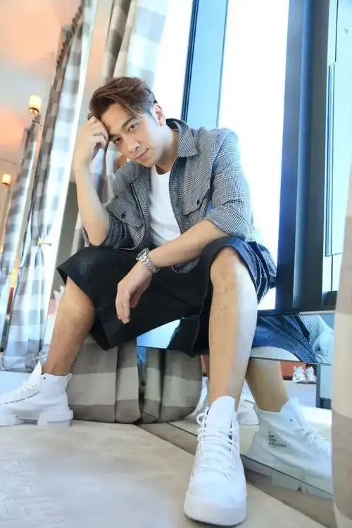 40岁tvb人气小生坦言很想拍拖:我可以先要孩子|tvb|吴卓羲|港剧_网易