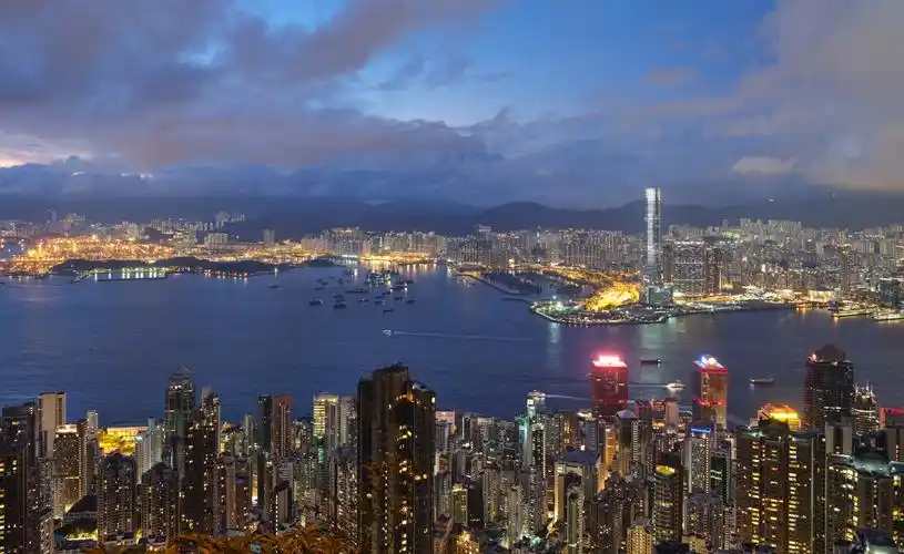 香港维多利亚港的日落景色