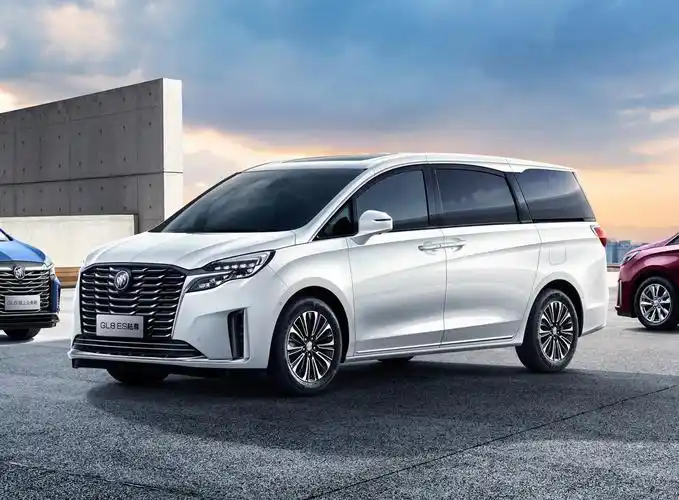 31.79万元起 新款别克gl8 es陆尊/艾维亚上市 换装大嘴式格栅