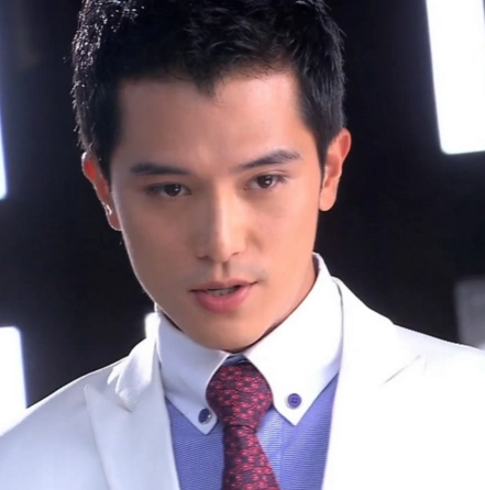 图爱情睡醒了邱泽的图片曝光与唐嫣演绎浪漫爱情