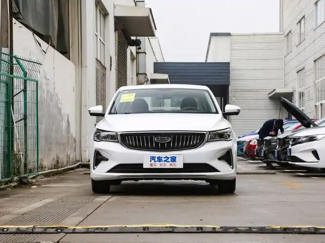 吉利汽车 帝豪 2022款 第4代 1.5l 手动豪华型
