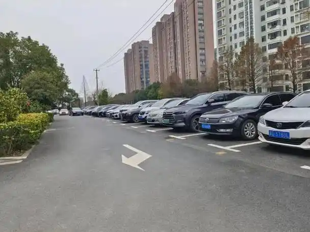 缓解夜间停车难中山这个居民区盘活车位资源