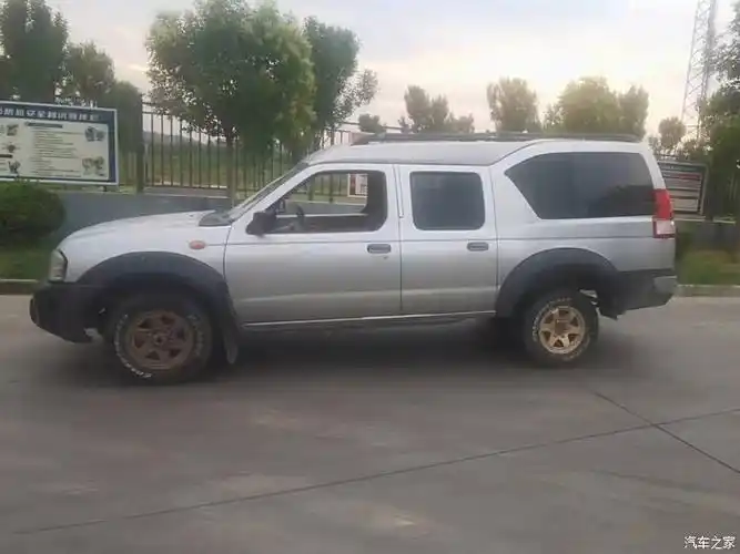 10年日产尼桑np300厢式车!不是皮卡,无强制报废年限!手