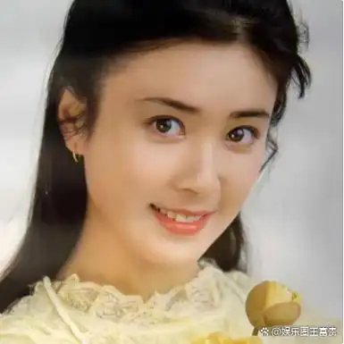 演员杨晓丹:颜值高,演技好,和傅艺伟离婚30多年,如今如何了?