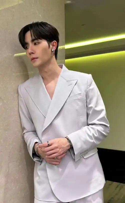 230923好帅米兰时装周zee李海海李海海泰星这该死的魅力