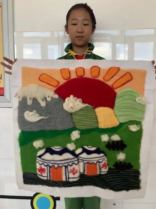 羊毛毡画让民族艺术出彩