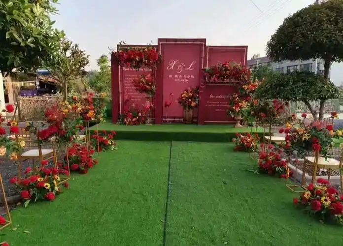 高端订制红色户外婚礼布置
