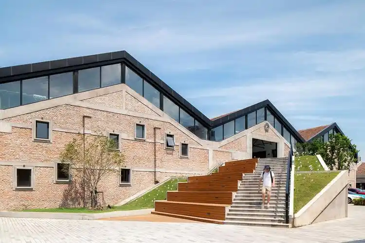 台阶08邵钟瑞△主体建筑立面与剖面08architect 如何将景观与建筑