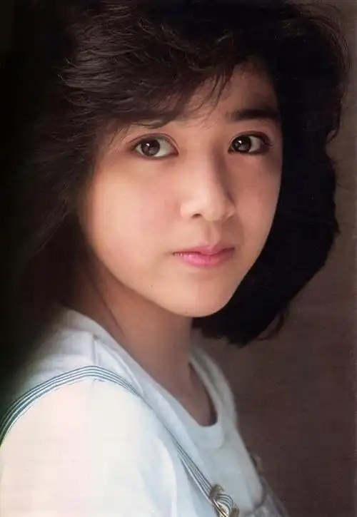 她是80年代当红女神,如今51岁离婚7年,闪电再婚"谢儿女支持"